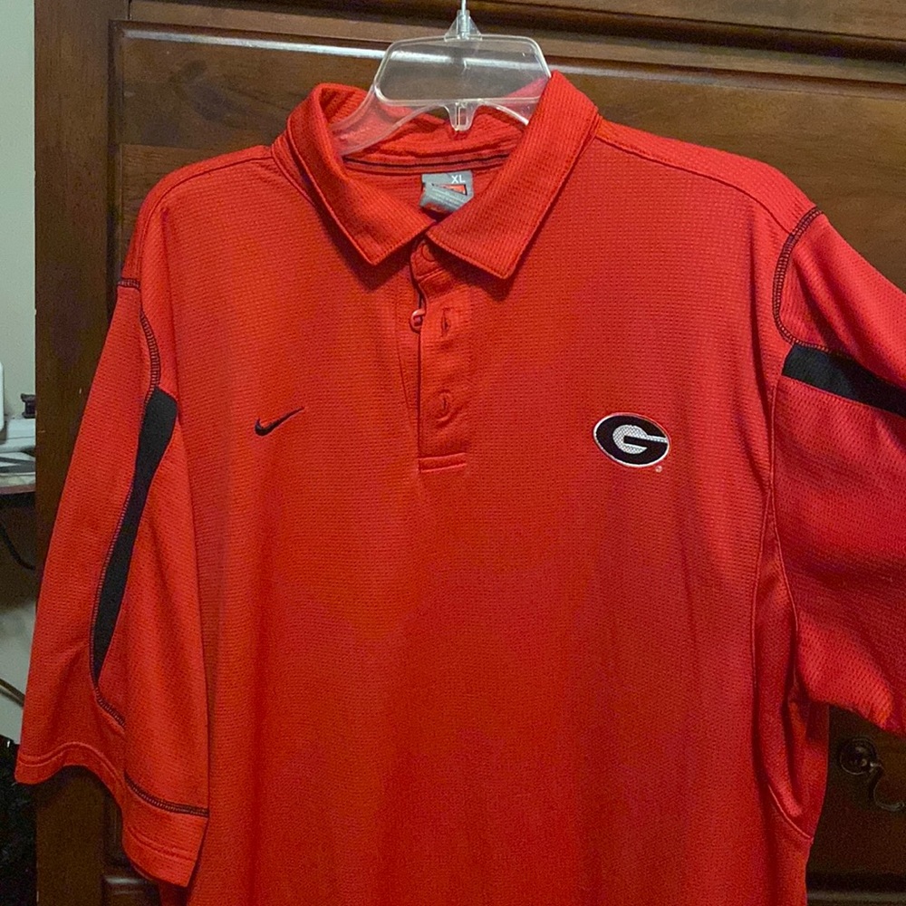 Nike Fit Dry UGA Polo shirt XL.  No tears, snags, or stains.